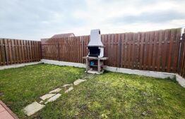 Casa cu 4 camere, curte privata, panouri fotovoltaice, Cetate