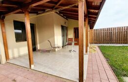 Casa cu 4 camere, curte privata, panouri fotovoltaice, Cetate