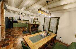 Casă deosebită, 4 camere, 760 mp teren, zona Ciugud - Alba