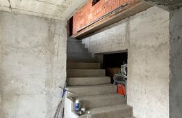 Casa individuala 380 mp, teren 600 mp - centru Alba Iulia