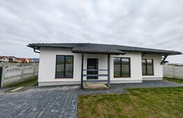 Casă pe parter, 4 camere, placă turnată, zona Micești