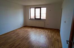 Apartament decomandat, central, bloc cu lift