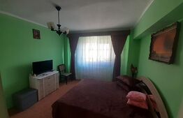 Apartament de vanzare, 3 camere, 75mp, Central 