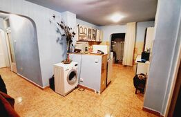 Apartament 3 camere, 64 mp, balcon închis, etaj intermediar