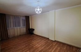 Apartament cu 2 camere 60 mp, foarte luminos și spațios, zona ultracentră, cu pivniță, pod și garaj