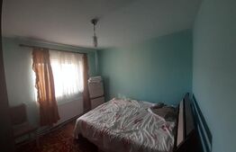 Apartament 3 camere, 70 mp, zona Cetate