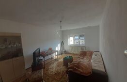 Apartament 3 camere, 70 mp, zona Cetate