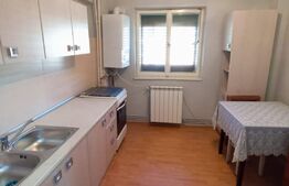 Apartament cu 3 camere, 2 bai, zona Cetate, et intermediar