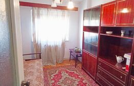 Apartament cu 3 camere, 2 bai, zona Cetate, et intermediar