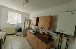 Casă ultracentrală, 120 mp utili, 5 camere, zona Centru - Alba Iulia