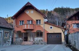 Casa individuala cu etaj, in com.Vintu de jos