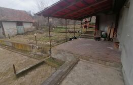 Casa de vanzare 3camere plus anexe in loc. Capud