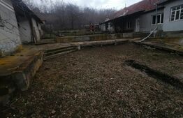 Casa de vanzare 3camere plus anexe in loc. Capud