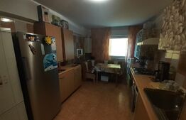 Apartament 3 camere, decomdat, 65 mp cetate, etaj intermediar