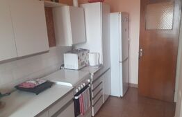 Apartament 3 camere 72 mp 