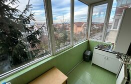 Apartament 3 camere, 67mp, Cetate