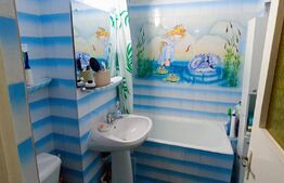 Apartament 3 camere, etaj 2, zona Cetate