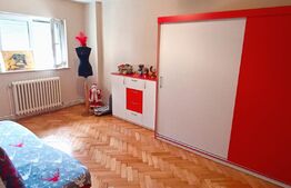 Apartament 3 camere, etaj 2, zona Cetate