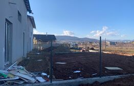 Casa individuala  110 mp, 325 mp teren, zona Cetate