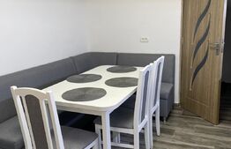 Apartament 3 camere, decomandat, Cetate-Mercur