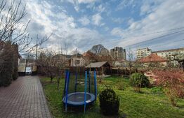 Casă ultracentrală, teren 657mp, zona Turistică-Centru