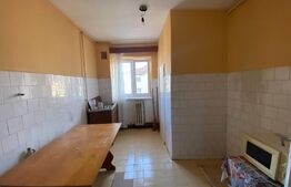 Apartament 2 camere, etaj 3, zona Cetate-Bd. Transilvaniei