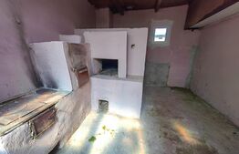 Casă cu 2 camere, 100 mp utili, zona Sebes - Răhău