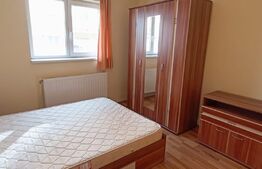 Apartament cu 3 camere, etaj 1, zona Cetate