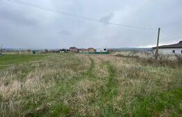 Teren intravilan 1100mp, zona Partos