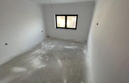 Apartament 3 camere, 106mp, zona-Piata
