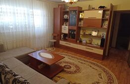 Apartament 2 camere, cetate, et intermediar