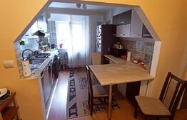 Apartament 3 camere, etajul, 64mp, Cetate