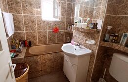 Apartament 3 camere, etajul, 64mp, Cetate