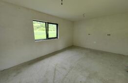 Casa individuala 120 mp utili semifinisata 3 camere 1 bucatarie 2 bai Zona Ampoita