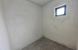 Casa individuala 120 mp utili semifinisata 3 camere 1 bucatarie 2 bai Zona Ampoita