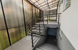 Casă individuală cu garaj, 5 camere, 250mp, zona Petrești - Sebeș