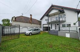 Casă individuală cu garaj, 5 camere, 250mp, zona Petrești - Sebeș