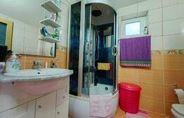 Casă individuală cu garaj, 5 camere, 250mp, zona Petrești - Sebeș