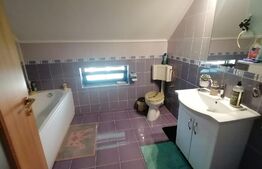 Casa individuala 128 mp utili, 3 camere, 1 living, bucatarie 2 bai, zona Cetate