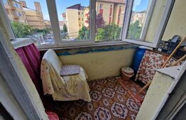 Apartament 3 camere, 44mp, Cetate