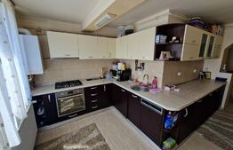 Apartament 3 camere, 82mp, Cetate