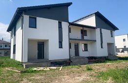 Triplex 110mp utili, 190 mp teren, zona Cetate