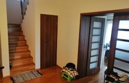 Casa  4 camere, 250 mp utili, o bucatarie, 3 bai si garaj Zona Kaufland