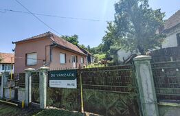 Casă 2 camere, 1400 mp teren, zona Șeușa 