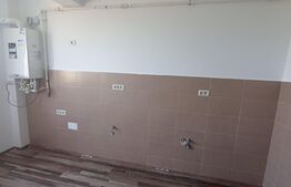 Apartament 3 camere, 68mp, 2 balcoane, etaj 2, Cetate