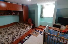 Casa 130 mp utili 7 camere 1 bucatarie 2 bai si gradina Zona  Cugir