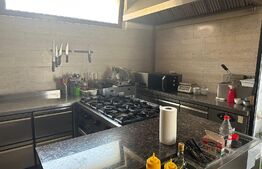 Afacere la cheie-restaurant-in zona 0 langa Catedrala