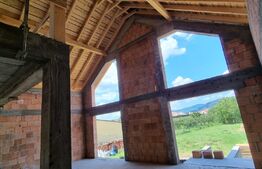 Casă individuală la roșu, 1007mp teren, zona Vințu de Jos