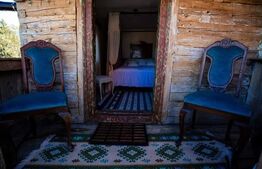 Casă cu teren 5ha, ciubar si platou plat, zona Vidra - Munții Apuseni