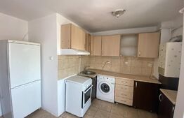 Apartament 2 camere, etaj 3, decomandat, zona Stadion